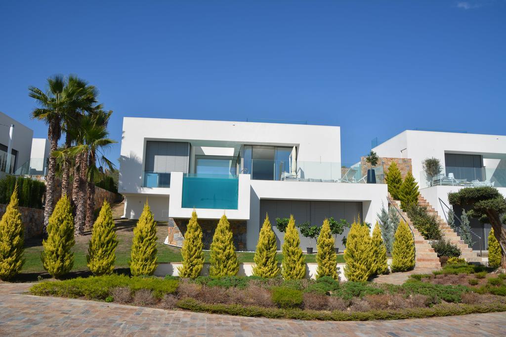 Limonero 17, Golf Club In Colinas * Dehesa de Campoamor (Orihuela Costa)